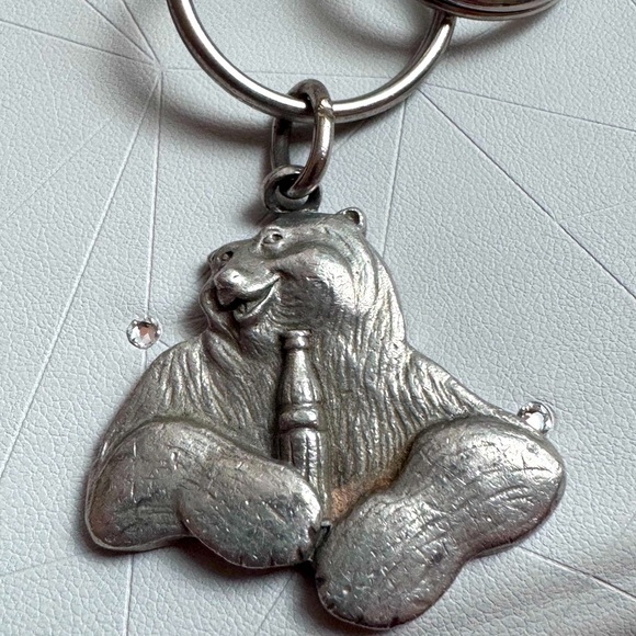 🐻 Hip Vintage 1997 Coca Cola Bear Pewter Silver Holiday Key Chain Ring - Picture 6 of 13
